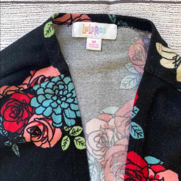Lularoe - Picture 3 of 4